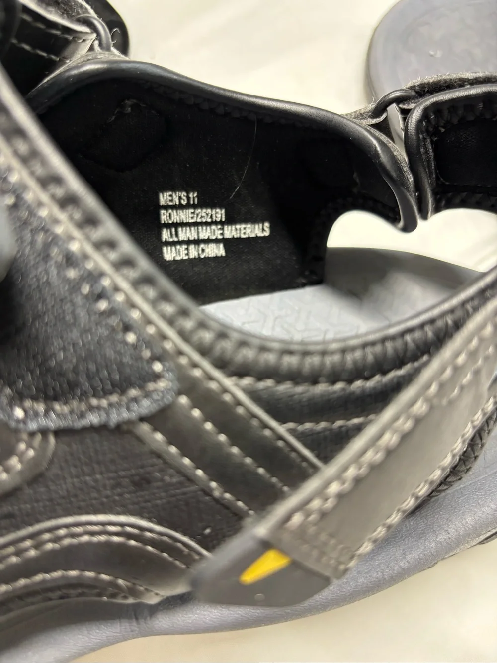 Eddie Bauer Men's Grafton River Sandals Size 11 Black/Gray Hiking Water Shoes